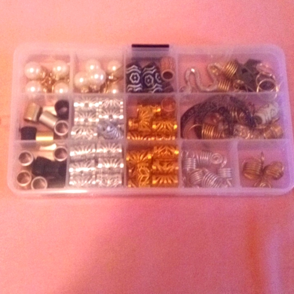💙🩷 NWT 🩷 124pc hair accessories for braids and more w/ Egyptian charms